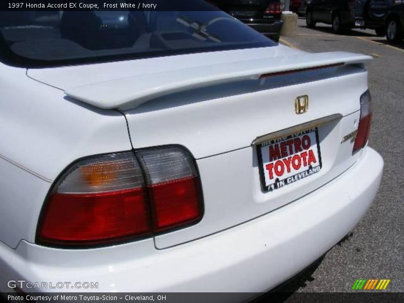 Frost White / Ivory 1997 Honda Accord EX Coupe