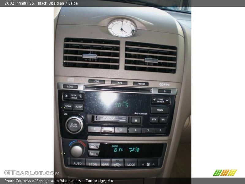 Black Obsidian / Beige 2002 Infiniti I 35