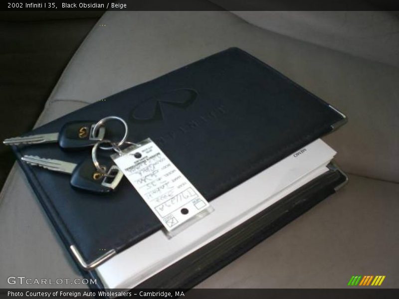 Black Obsidian / Beige 2002 Infiniti I 35