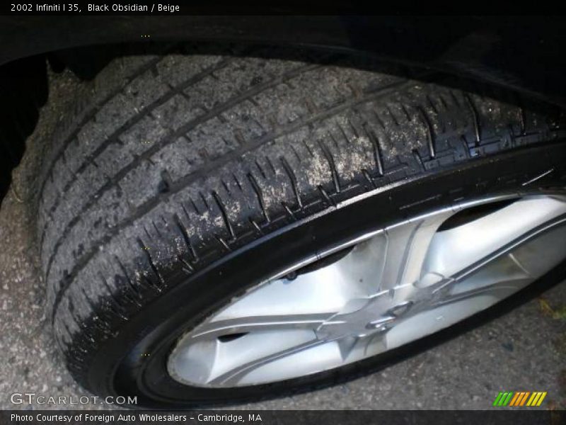 Black Obsidian / Beige 2002 Infiniti I 35