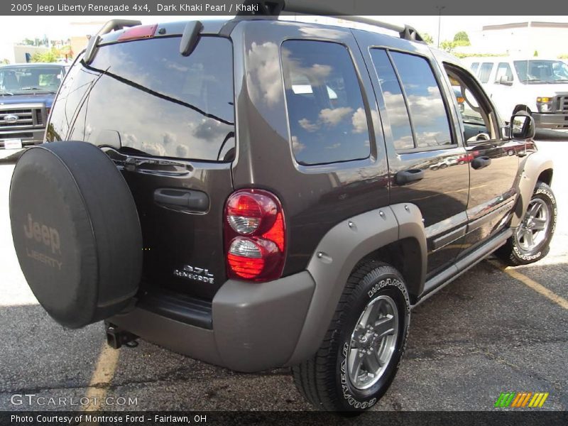 Dark Khaki Pearl / Khaki 2005 Jeep Liberty Renegade 4x4