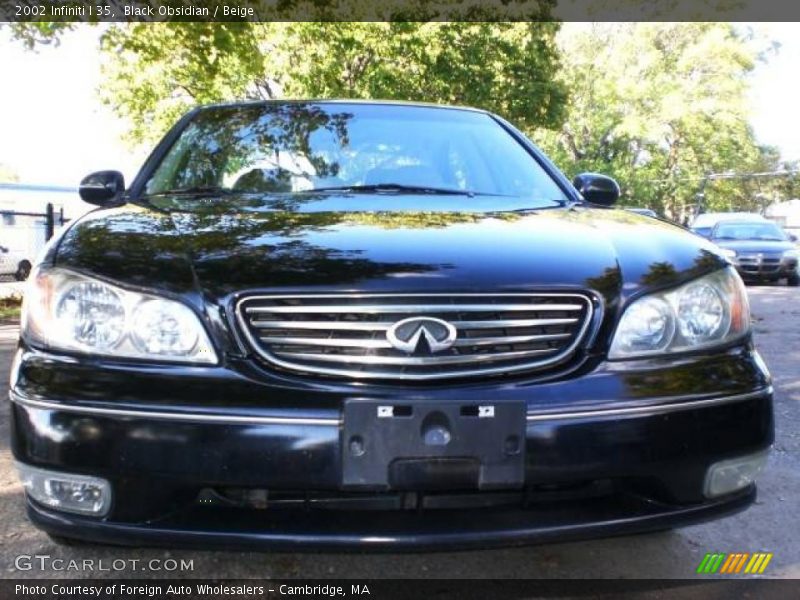 Black Obsidian / Beige 2002 Infiniti I 35
