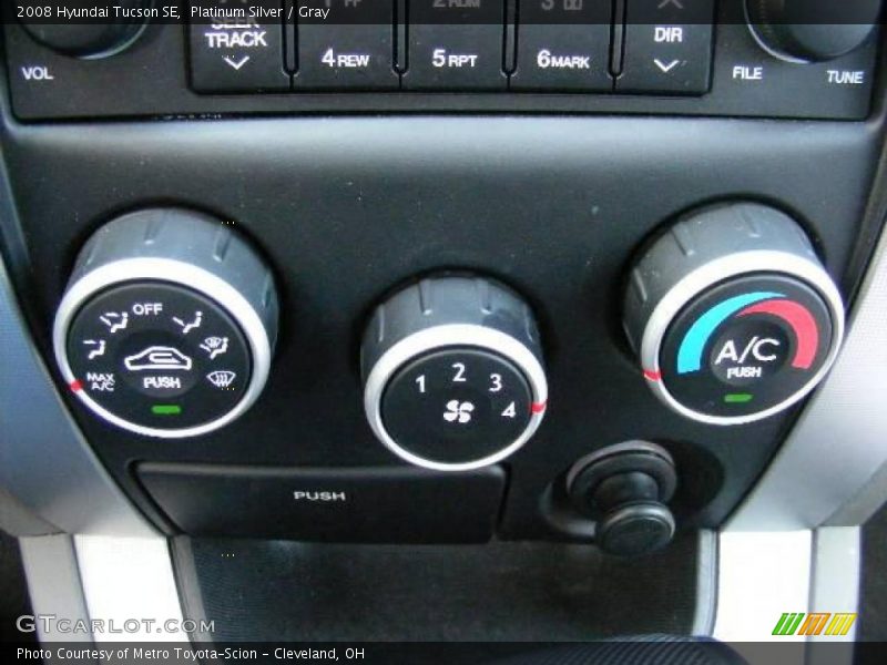 Platinum Silver / Gray 2008 Hyundai Tucson SE
