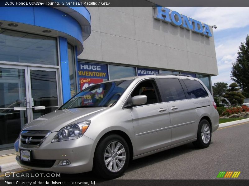 Silver Pearl Metallic / Gray 2006 Honda Odyssey Touring