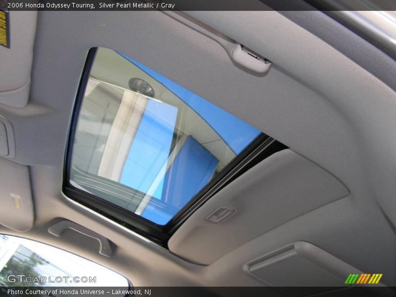 Silver Pearl Metallic / Gray 2006 Honda Odyssey Touring