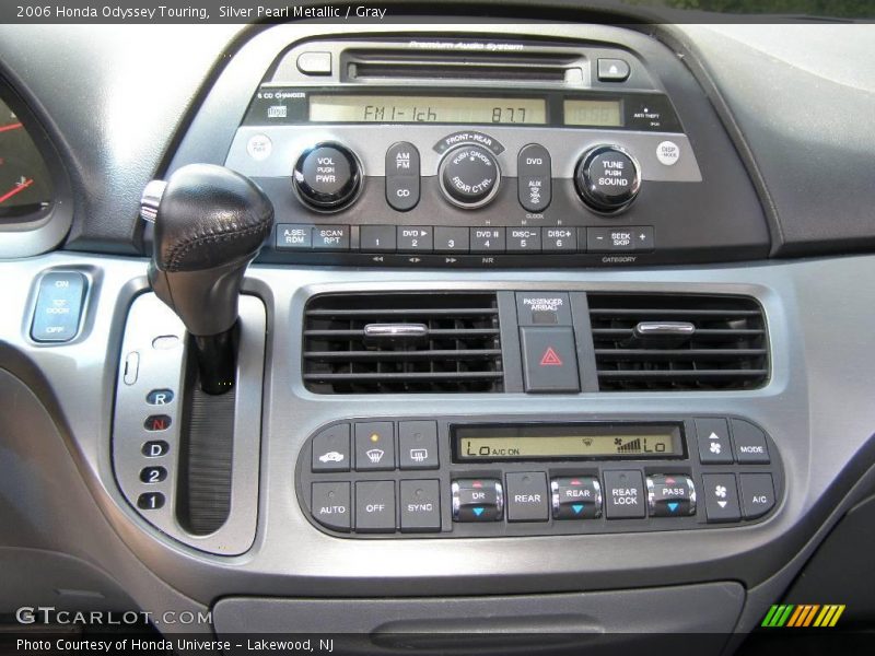 Silver Pearl Metallic / Gray 2006 Honda Odyssey Touring