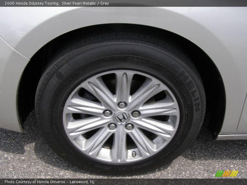 Silver Pearl Metallic / Gray 2006 Honda Odyssey Touring
