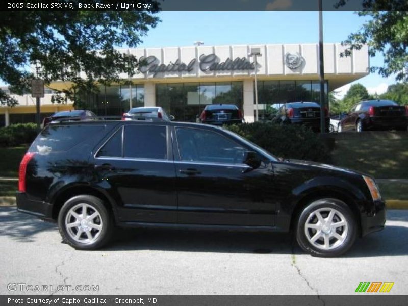 Black Raven / Light Gray 2005 Cadillac SRX V6