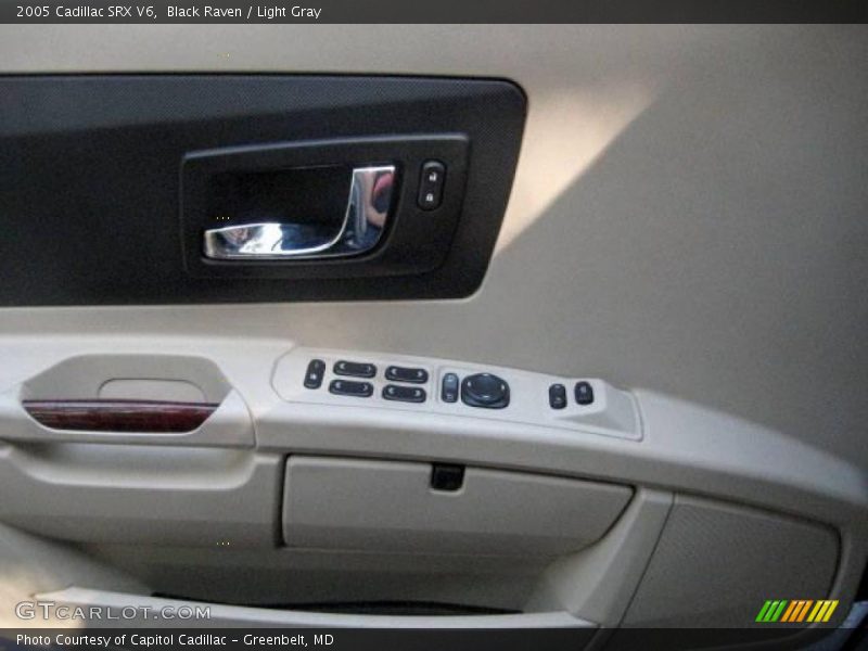 Black Raven / Light Gray 2005 Cadillac SRX V6