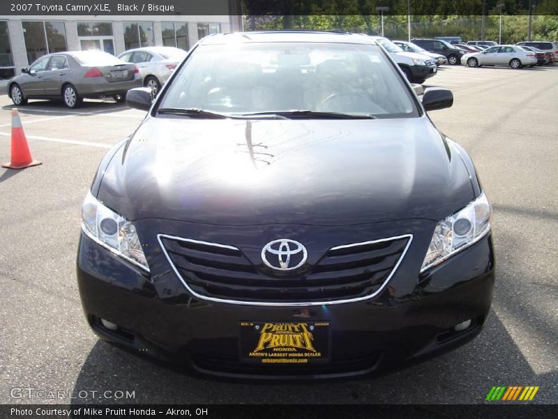 Black / Bisque 2007 Toyota Camry XLE