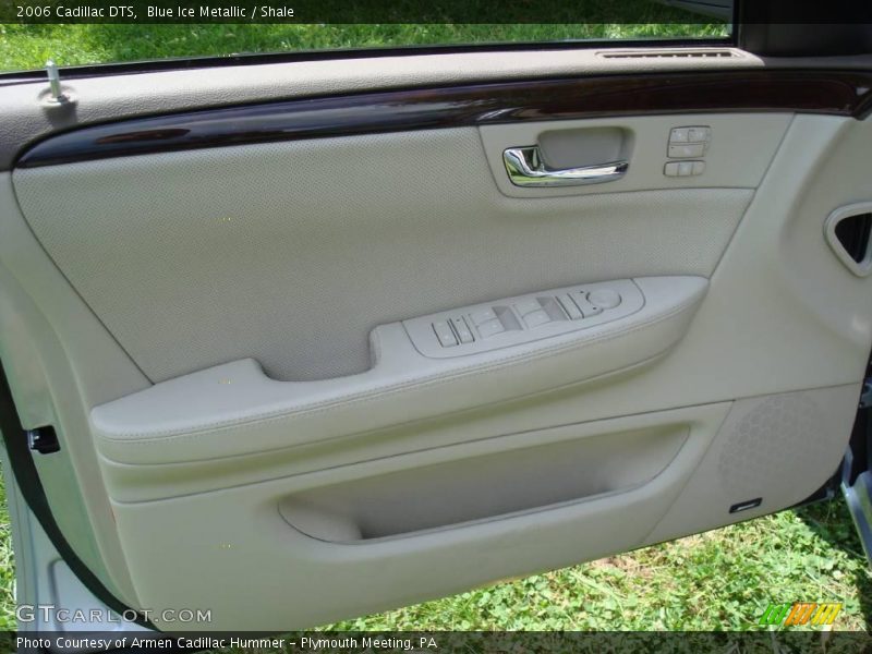 Blue Ice Metallic / Shale 2006 Cadillac DTS
