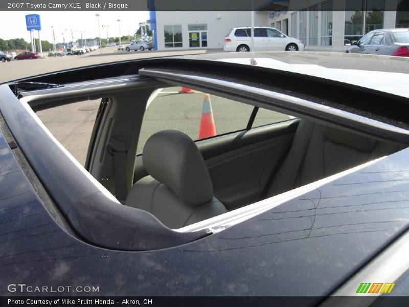 Black / Bisque 2007 Toyota Camry XLE