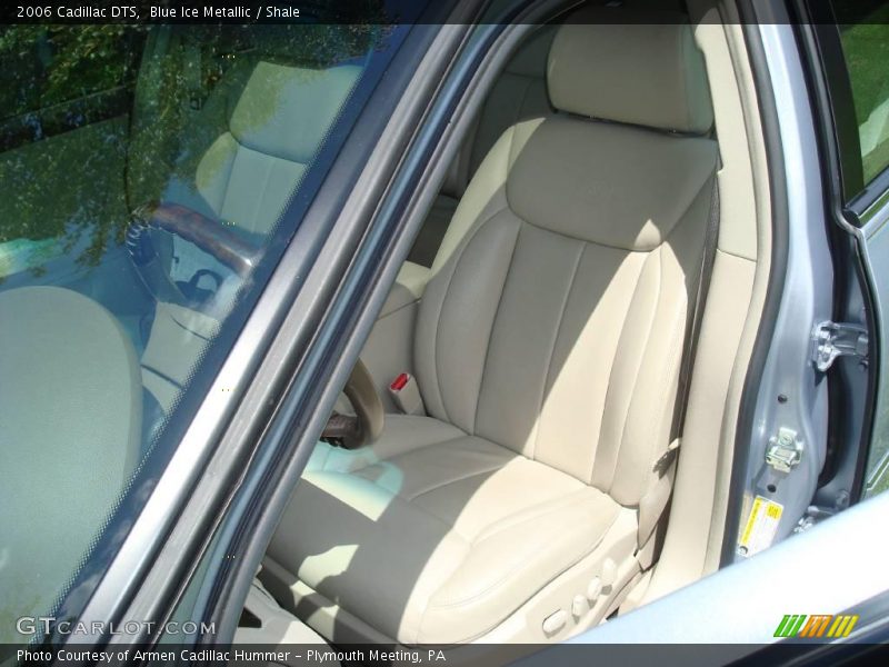 Blue Ice Metallic / Shale 2006 Cadillac DTS