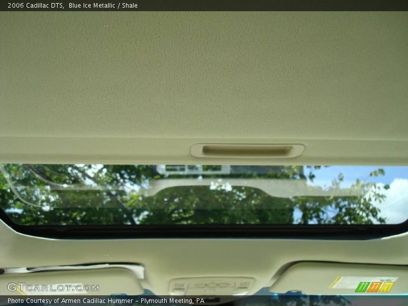 Blue Ice Metallic / Shale 2006 Cadillac DTS