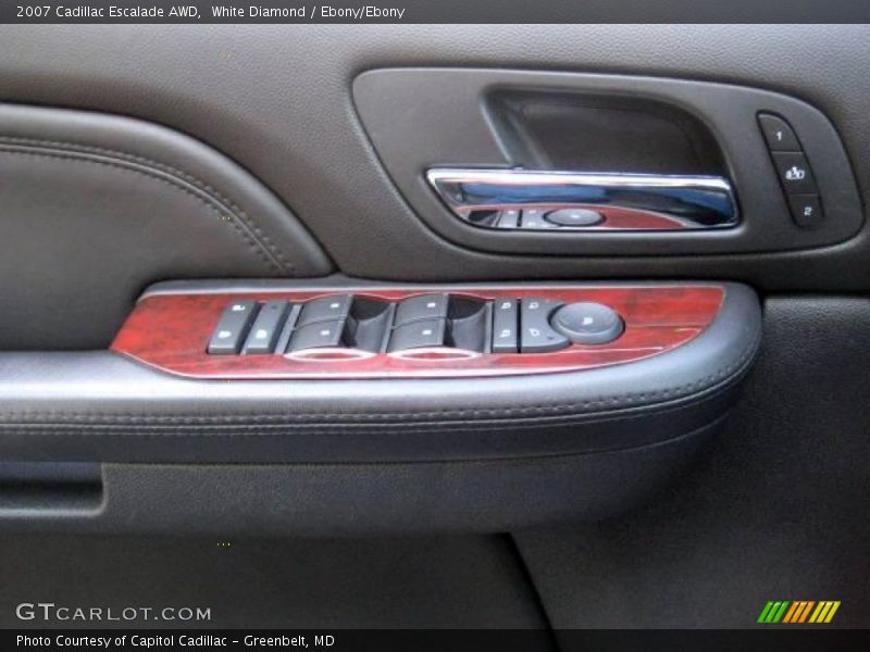 White Diamond / Ebony/Ebony 2007 Cadillac Escalade AWD