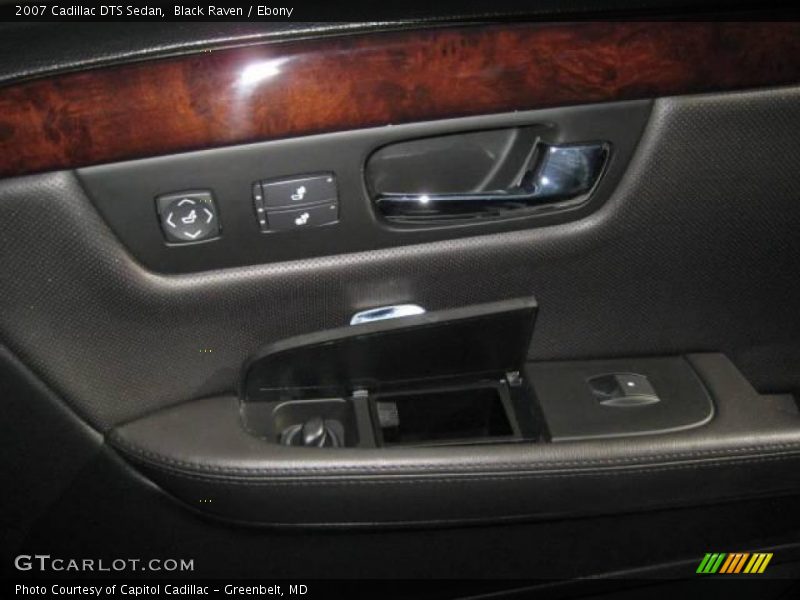 Black Raven / Ebony 2007 Cadillac DTS Sedan