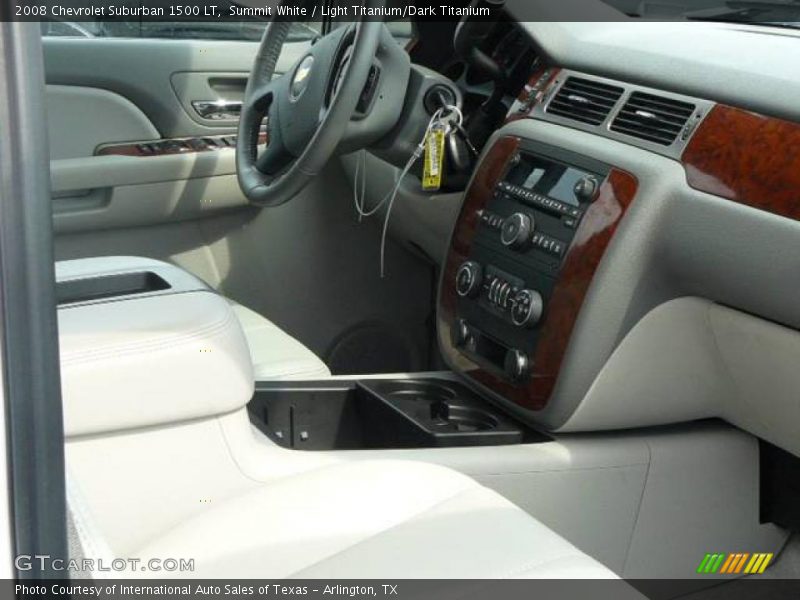Summit White / Light Titanium/Dark Titanium 2008 Chevrolet Suburban 1500 LT