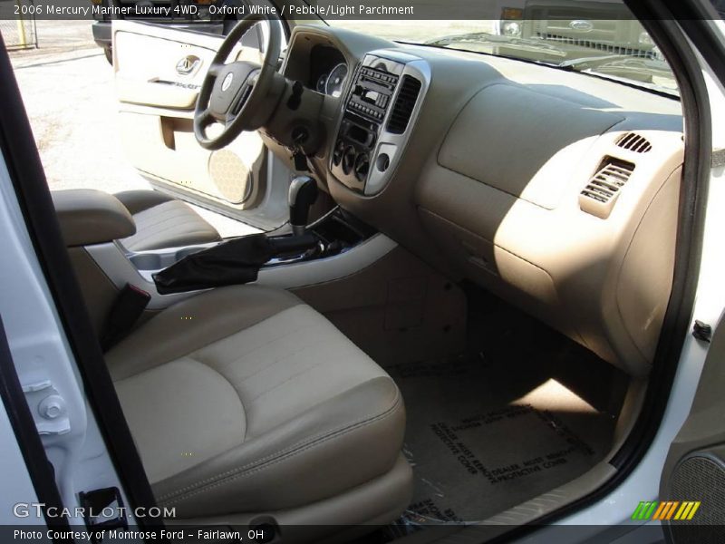Oxford White / Pebble/Light Parchment 2006 Mercury Mariner Luxury 4WD