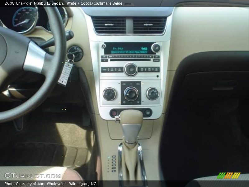 White / Cocoa/Cashmere Beige 2008 Chevrolet Malibu LS Sedan