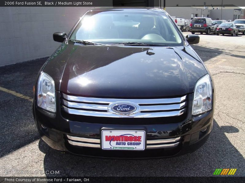 Black / Medium Light Stone 2006 Ford Fusion SE