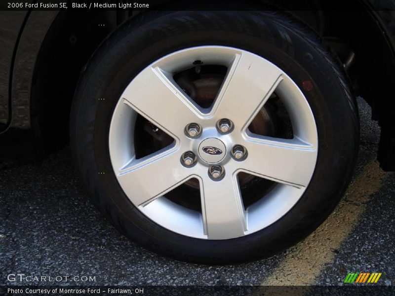 Black / Medium Light Stone 2006 Ford Fusion SE