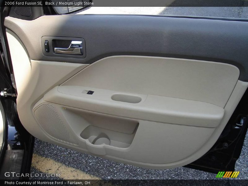 Black / Medium Light Stone 2006 Ford Fusion SE