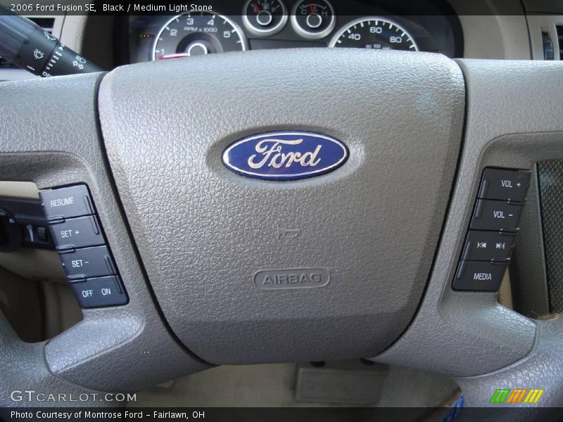 Black / Medium Light Stone 2006 Ford Fusion SE