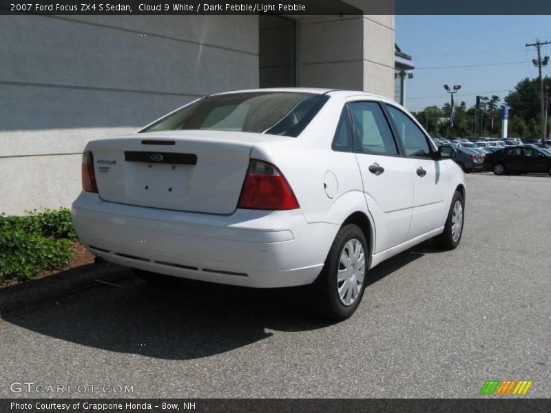 Cloud 9 White / Dark Pebble/Light Pebble 2007 Ford Focus ZX4 S Sedan