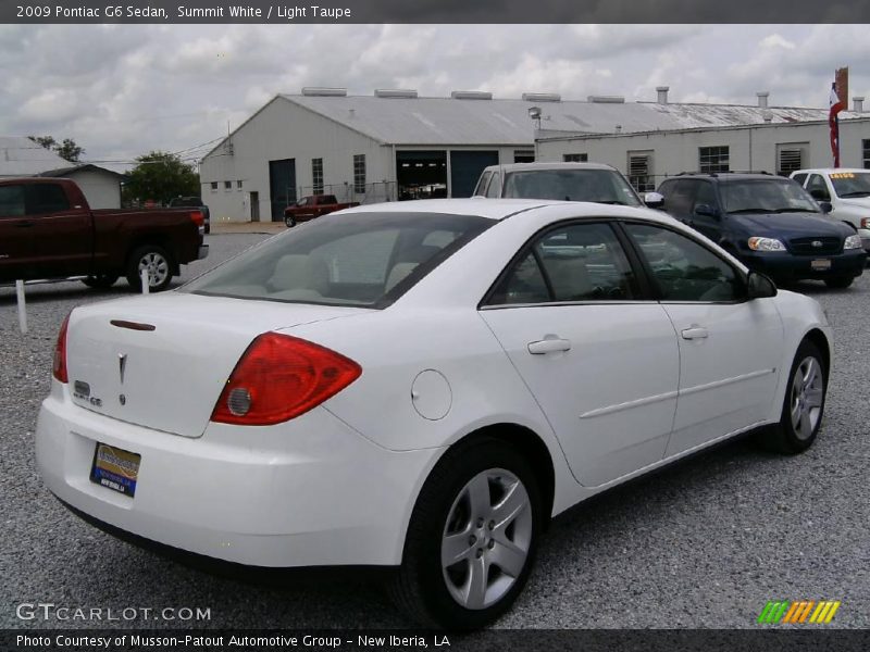 Summit White / Light Taupe 2009 Pontiac G6 Sedan