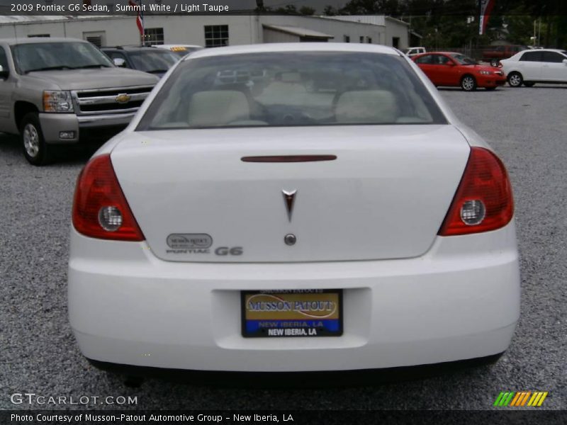 Summit White / Light Taupe 2009 Pontiac G6 Sedan