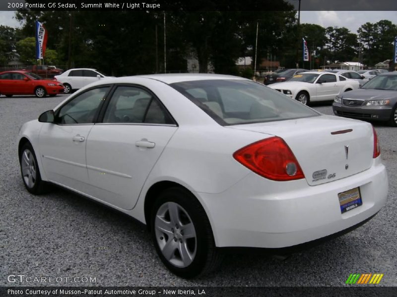 Summit White / Light Taupe 2009 Pontiac G6 Sedan