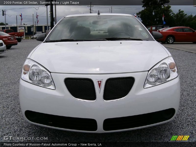 Summit White / Light Taupe 2009 Pontiac G6 Sedan