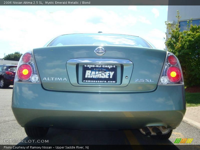 Mystic Emerald Metallic / Blond 2006 Nissan Altima 2.5 SL