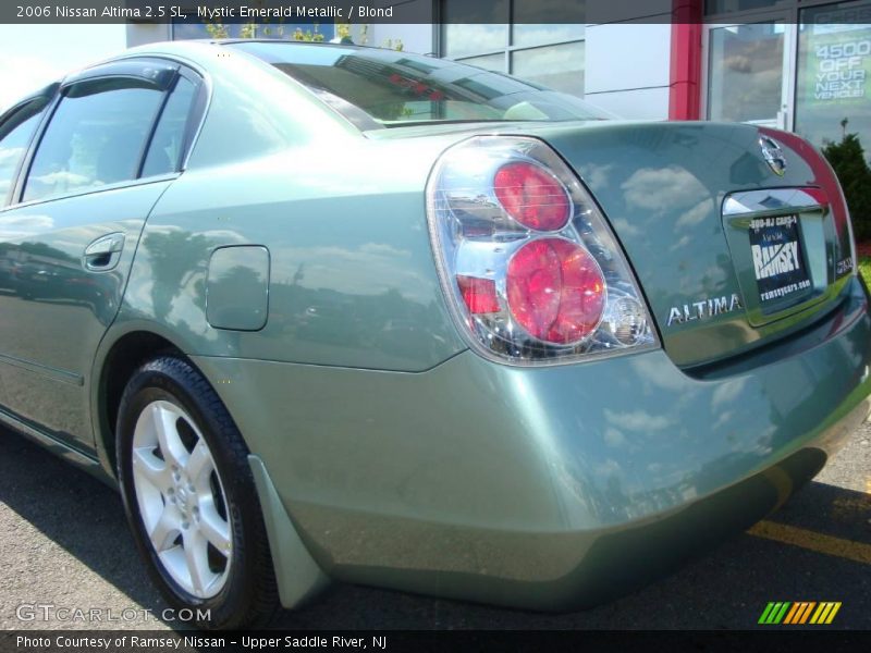 Mystic Emerald Metallic / Blond 2006 Nissan Altima 2.5 SL