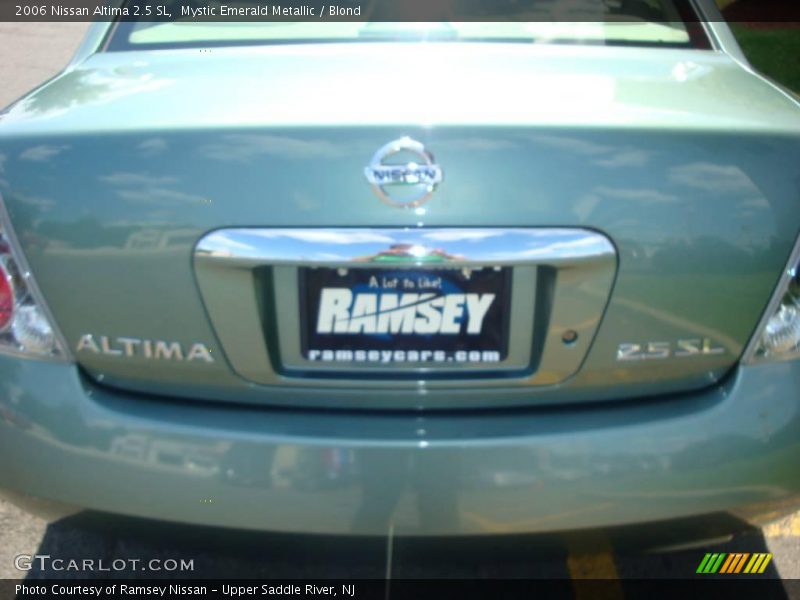 Mystic Emerald Metallic / Blond 2006 Nissan Altima 2.5 SL