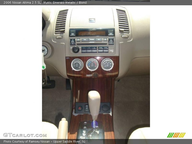 Mystic Emerald Metallic / Blond 2006 Nissan Altima 2.5 SL