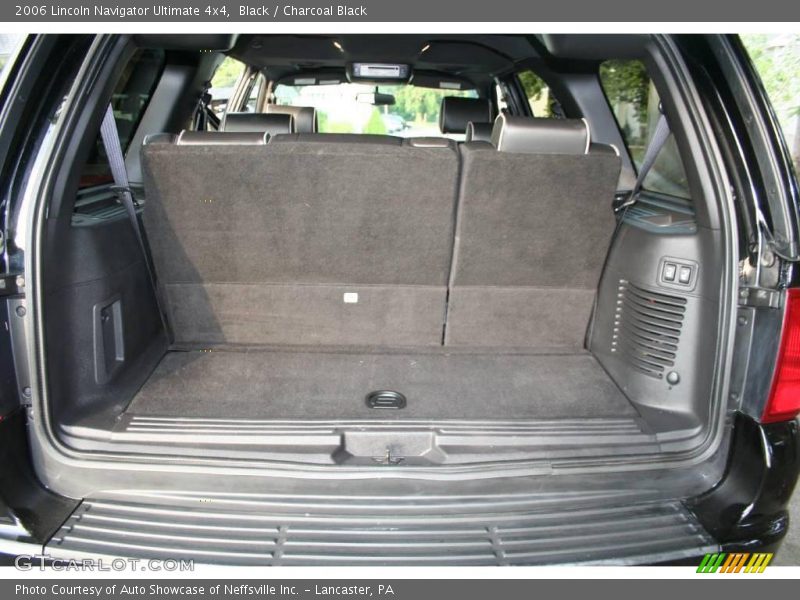Black / Charcoal Black 2006 Lincoln Navigator Ultimate 4x4