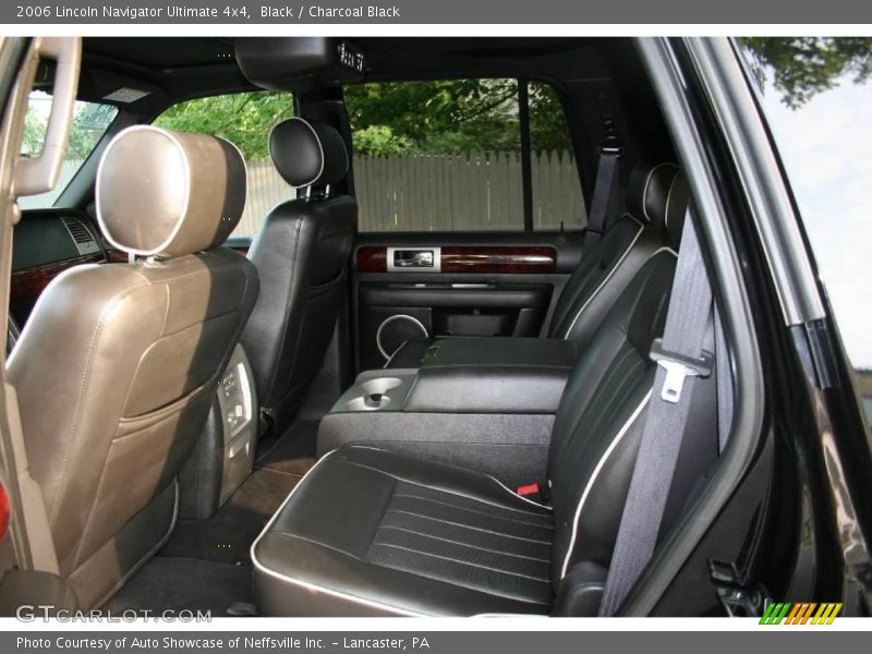 Black / Charcoal Black 2006 Lincoln Navigator Ultimate 4x4
