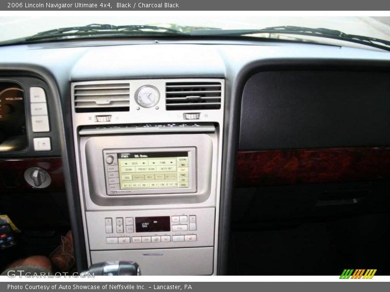 Black / Charcoal Black 2006 Lincoln Navigator Ultimate 4x4