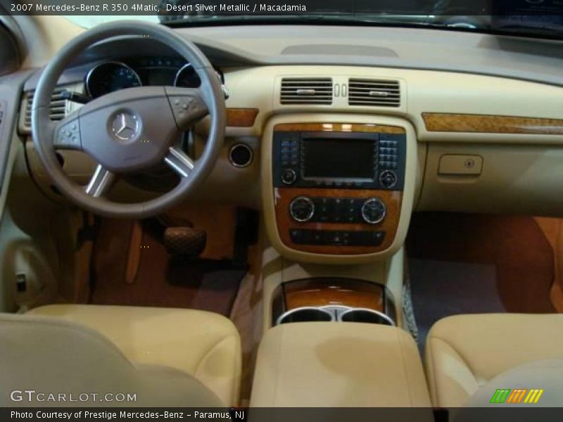 Desert Silver Metallic / Macadamia 2007 Mercedes-Benz R 350 4Matic