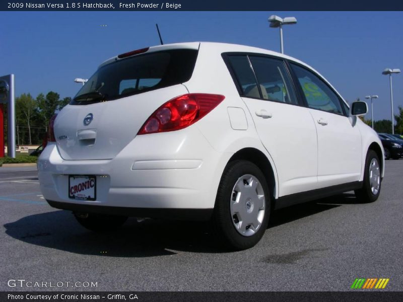 Fresh Powder / Beige 2009 Nissan Versa 1.8 S Hatchback