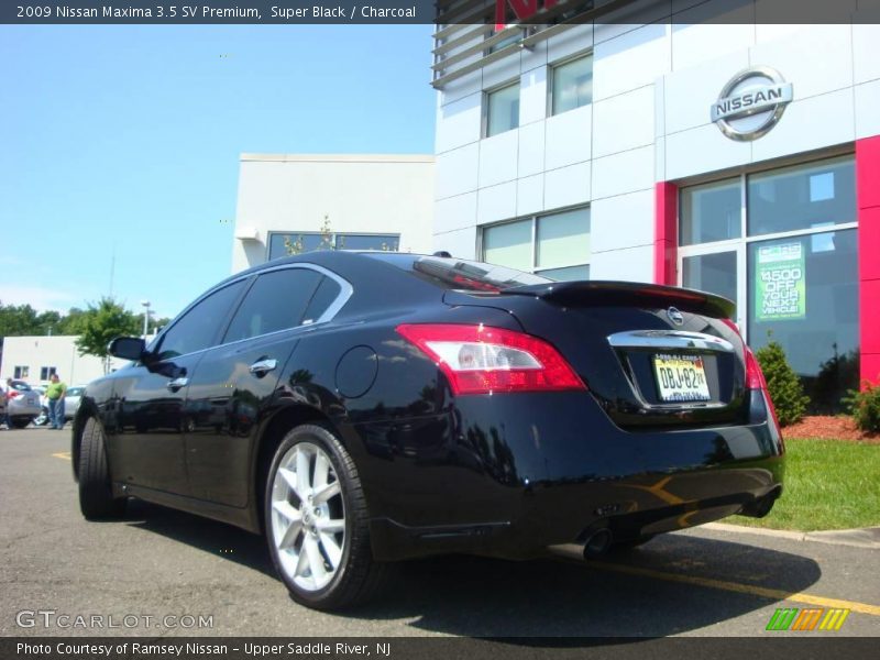 Super Black / Charcoal 2009 Nissan Maxima 3.5 SV Premium