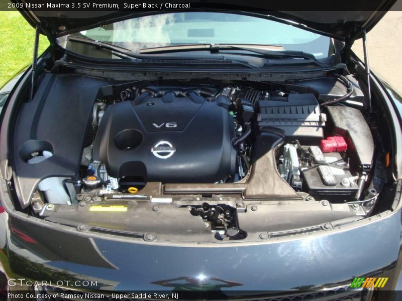 Super Black / Charcoal 2009 Nissan Maxima 3.5 SV Premium