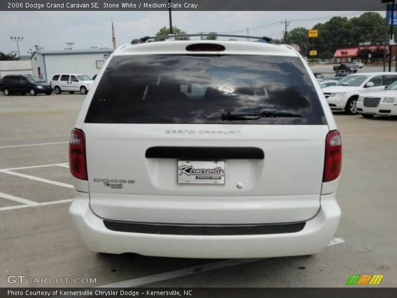 Stone White / Medium Slate Gray 2006 Dodge Grand Caravan SE