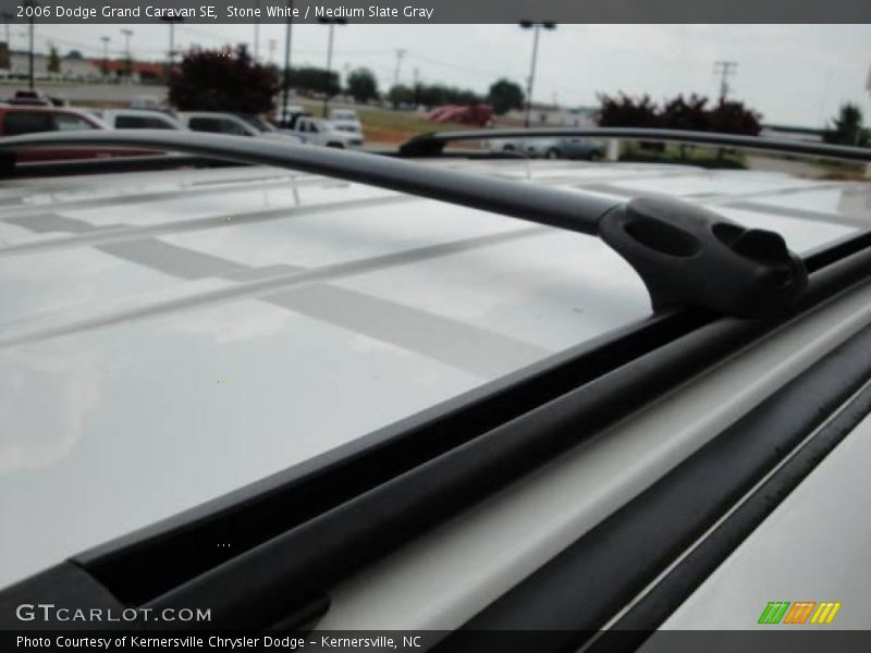 Stone White / Medium Slate Gray 2006 Dodge Grand Caravan SE