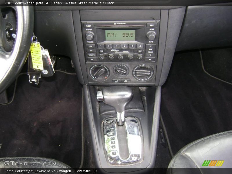 Alaska Green Metallic / Black 2005 Volkswagen Jetta GLS Sedan