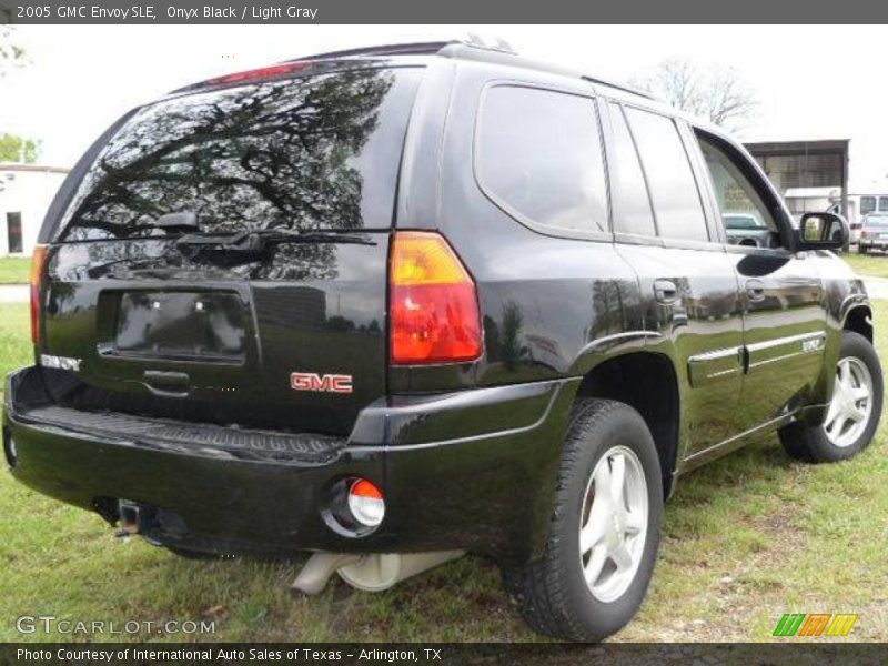 Onyx Black / Light Gray 2005 GMC Envoy SLE