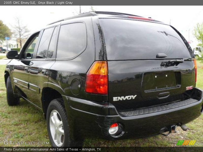 Onyx Black / Light Gray 2005 GMC Envoy SLE