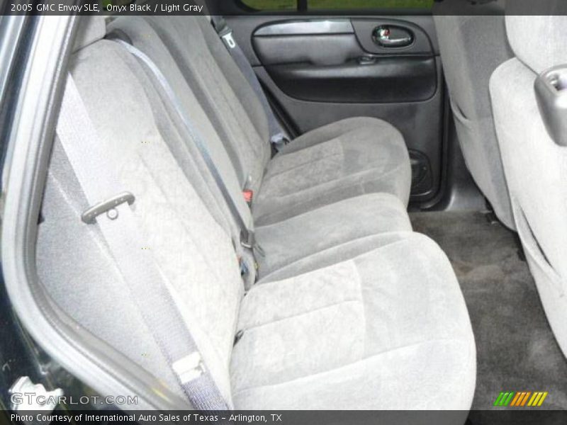 Onyx Black / Light Gray 2005 GMC Envoy SLE
