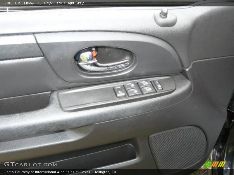 Onyx Black / Light Gray 2005 GMC Envoy SLE